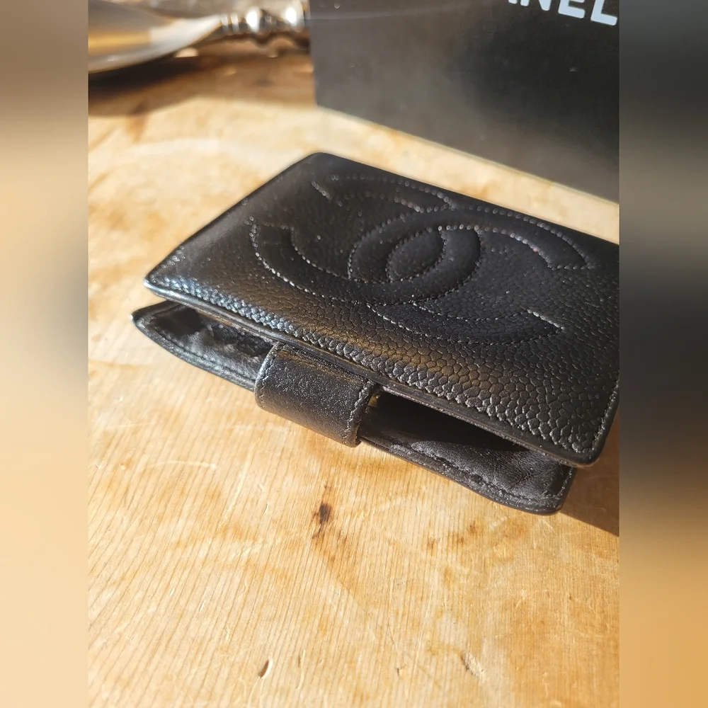 Chanel Caviar Bifold Wallet